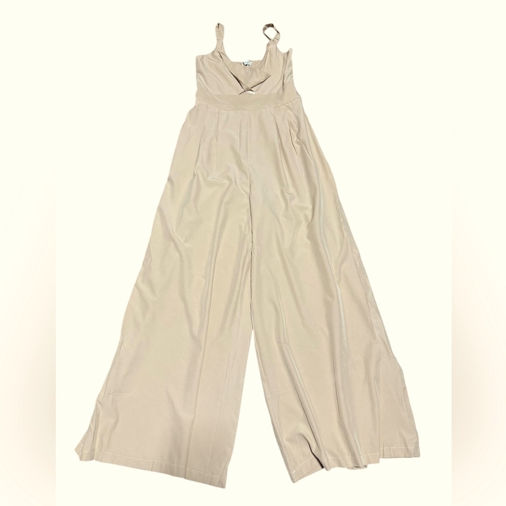 Colombian long beige bodysuit wide leg sleeveless v-neck size m - Picture 12 of 14